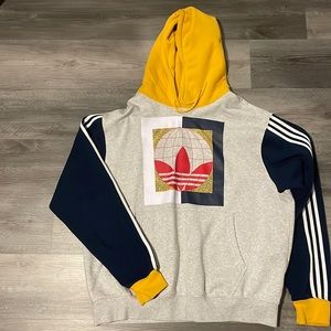 Adidas colorblock sweatshirt